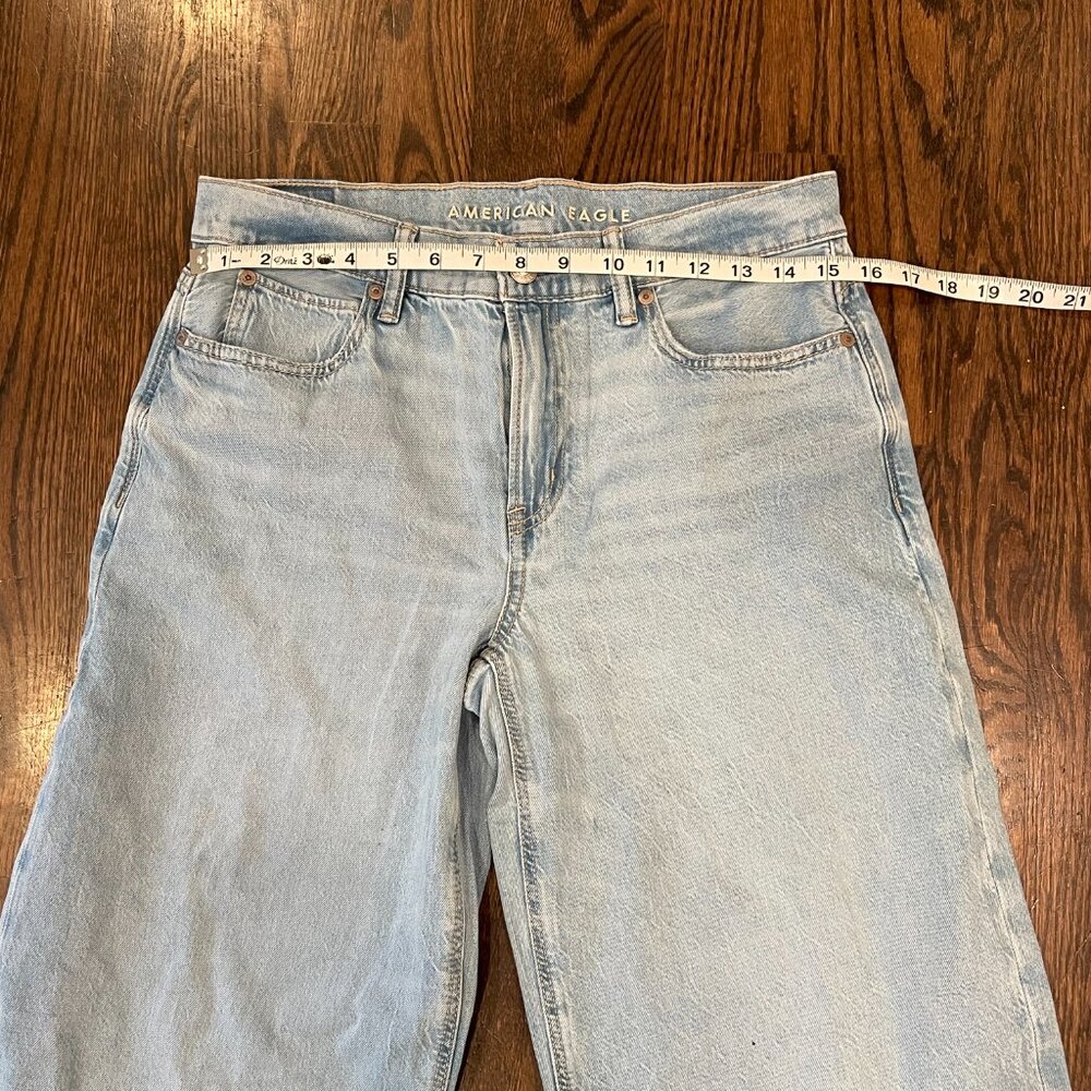 AE Women's Dreamy Drape Strigid Low-Rise Ultra Wide-Leg Jean, Lt Aglow, 2S, NWOT - Picture 4 of 11